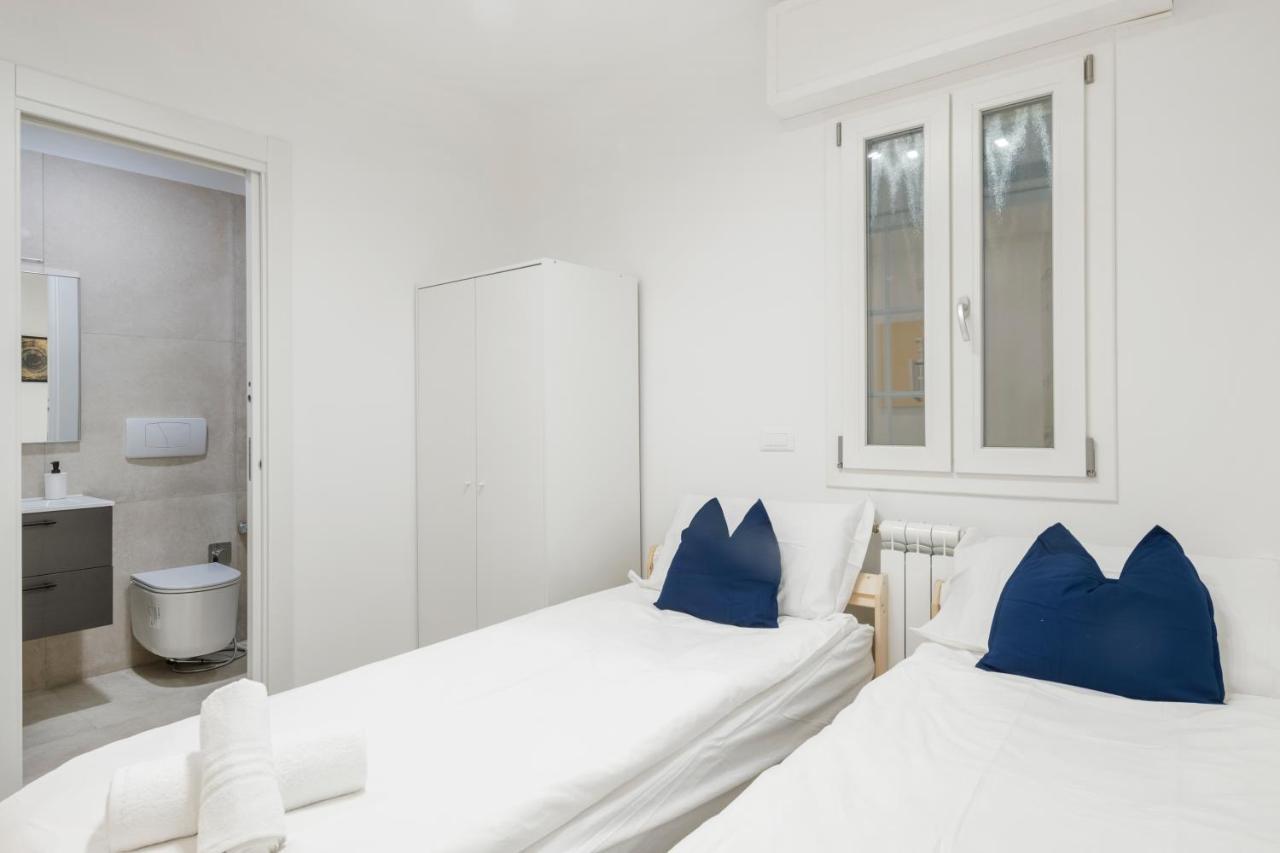 Easystayrome 10 Pax 3 Baths 1 Min From Metro Buitenkant foto